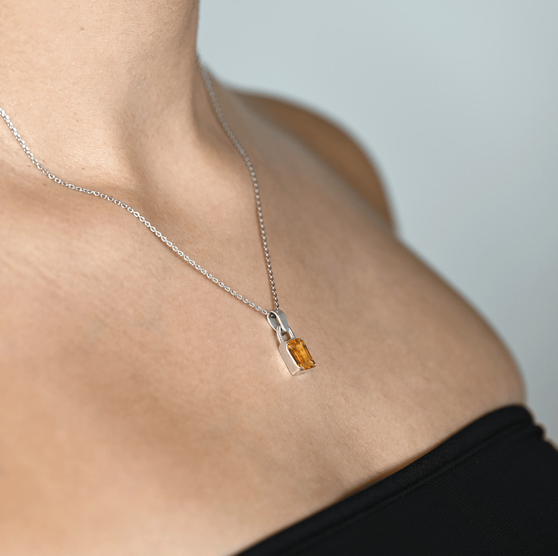 Citrien Locksy Pendant