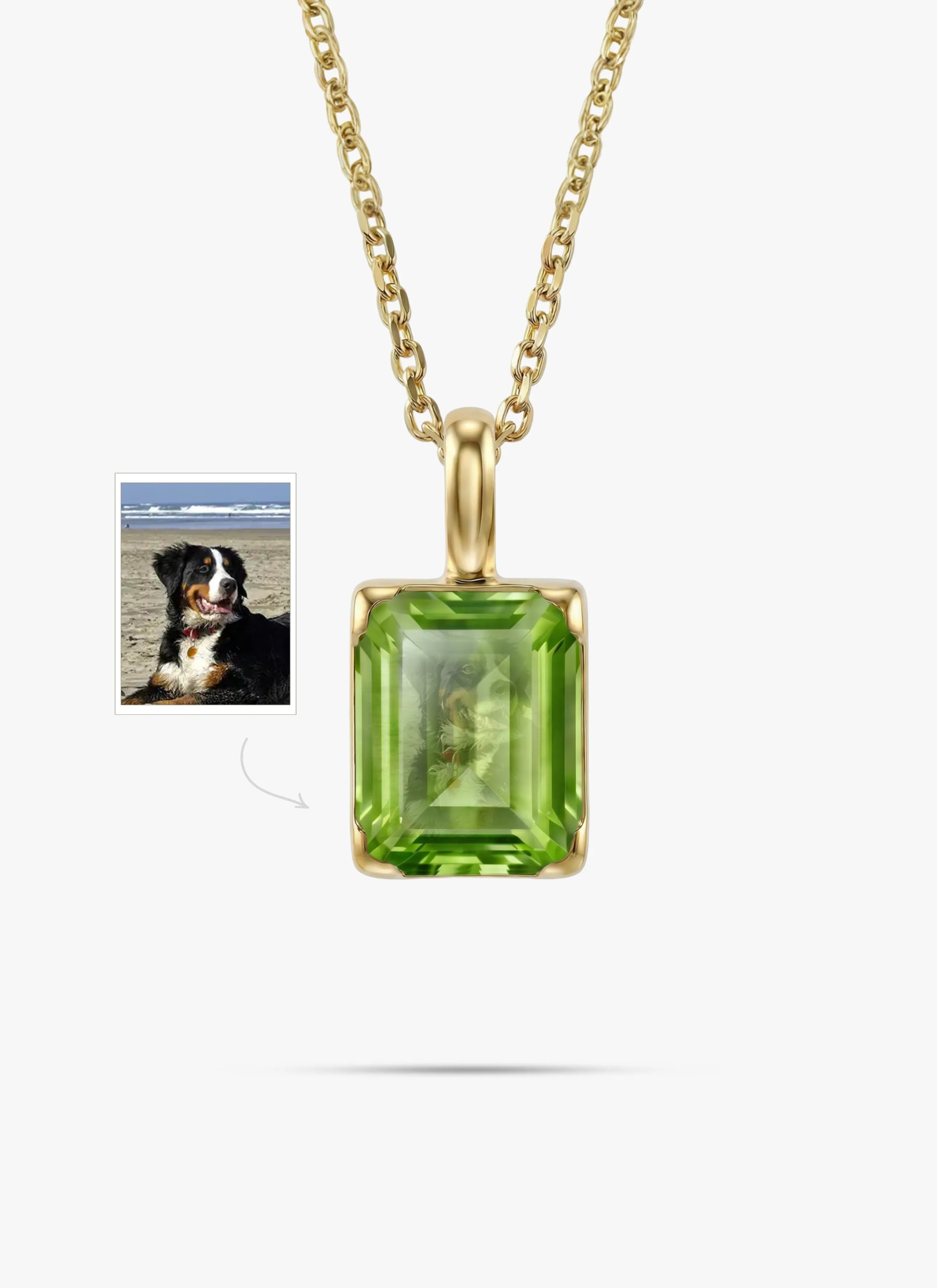 Momentum Hanger Goud —Peridot • Personaliseerbaar