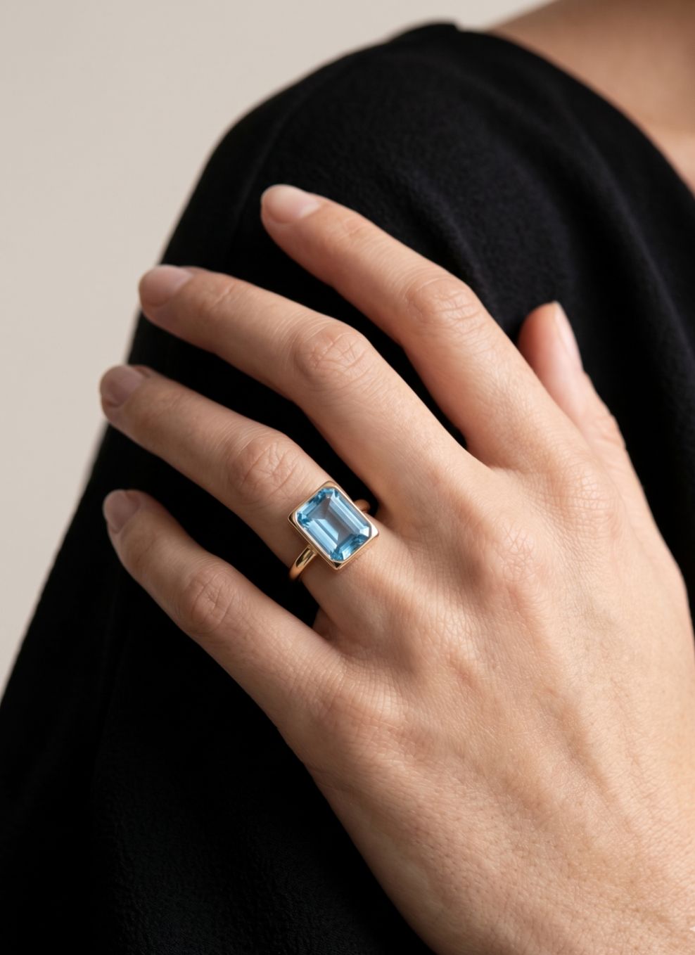 Momentum Ring Goud — Topaas • Personaliseerbaar